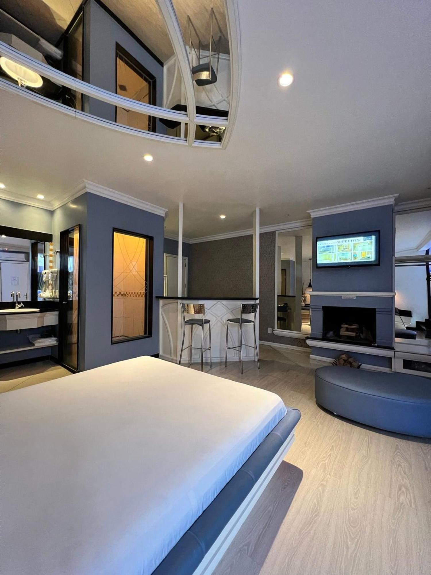 Ettus Hotel