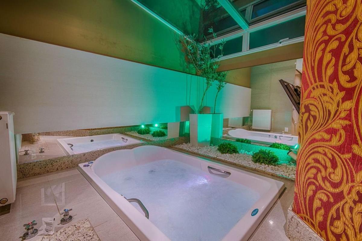 Ettus Hotel *